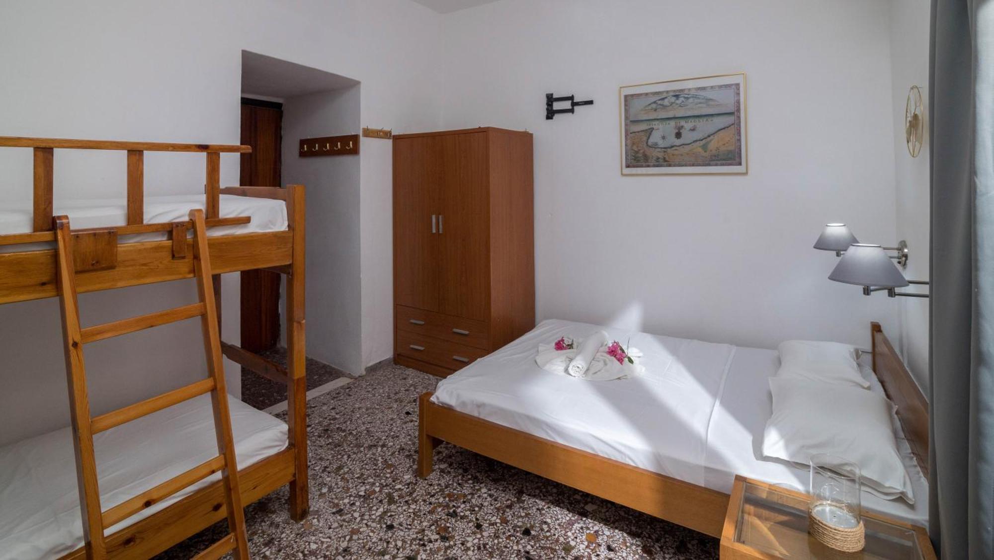 Minoa Sea Rooms Tsoutsouros  Bagian luar foto