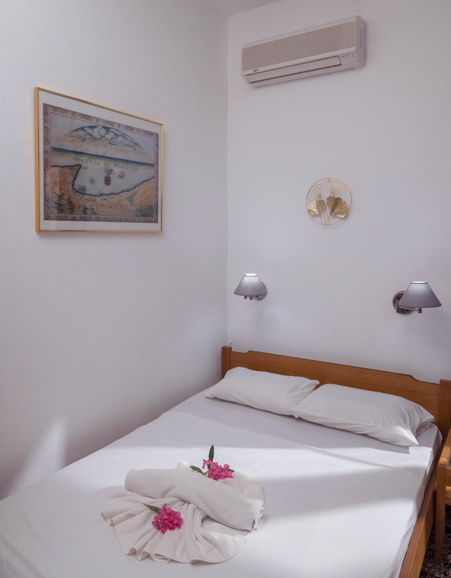 Minoa Sea Rooms Tsoutsouros  Bagian luar foto