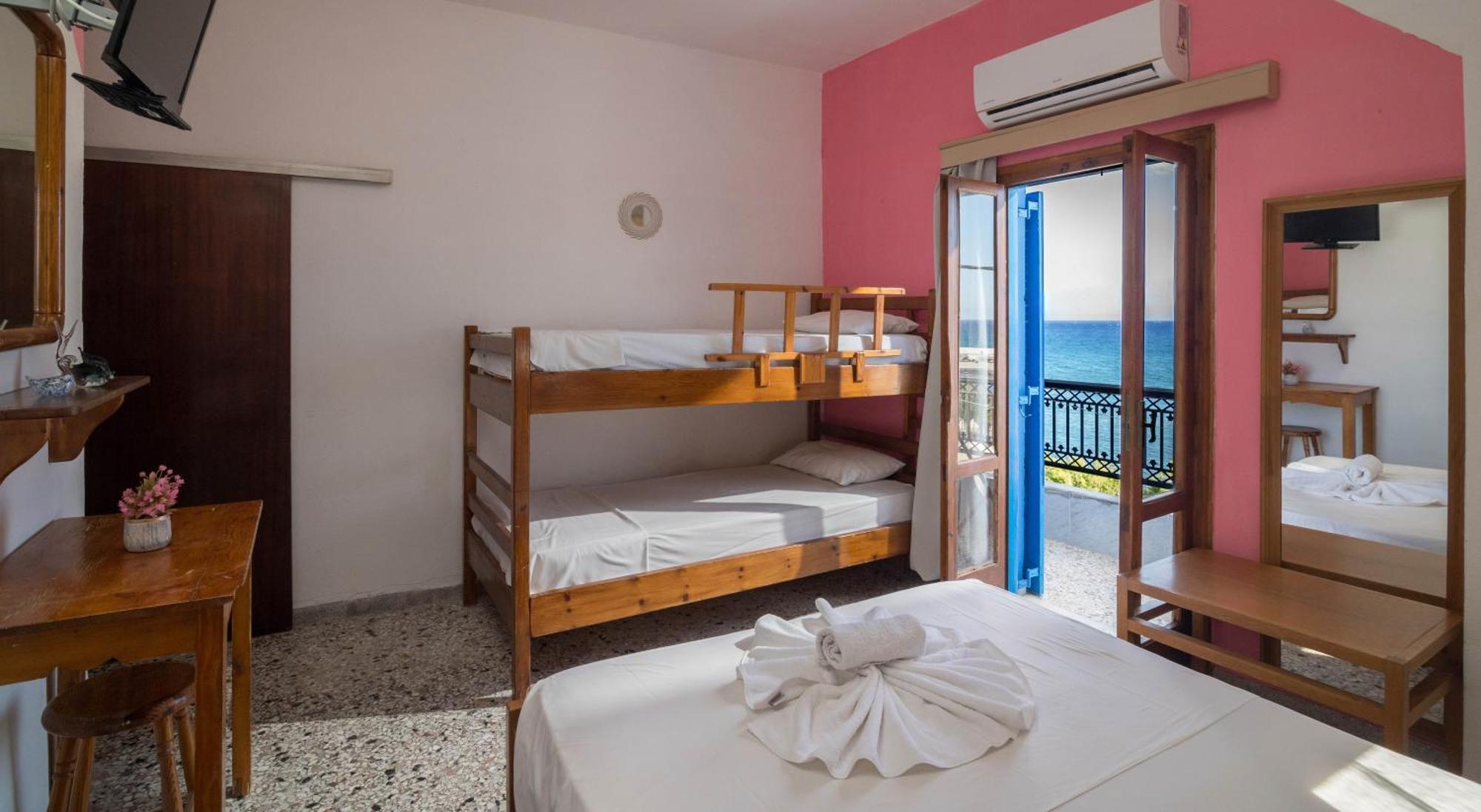 Minoa Sea Rooms Tsoutsouros  Bagian luar foto
