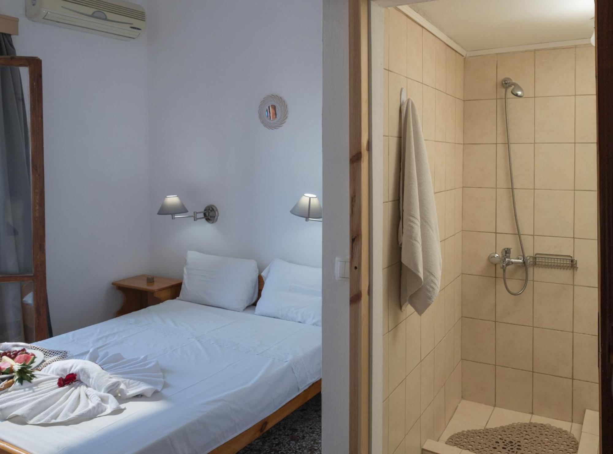 Minoa Sea Rooms Tsoutsouros  Bagian luar foto